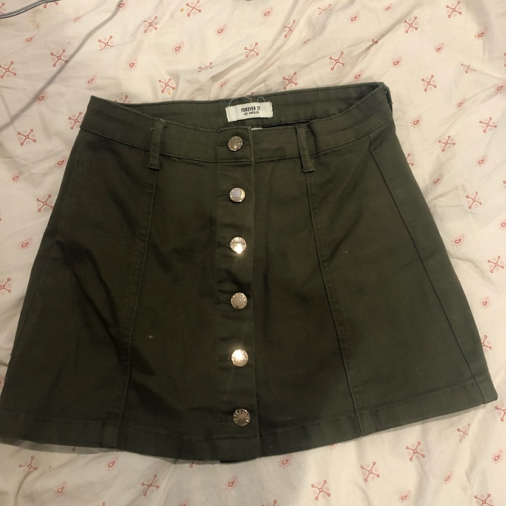 Forever 21 green skirt